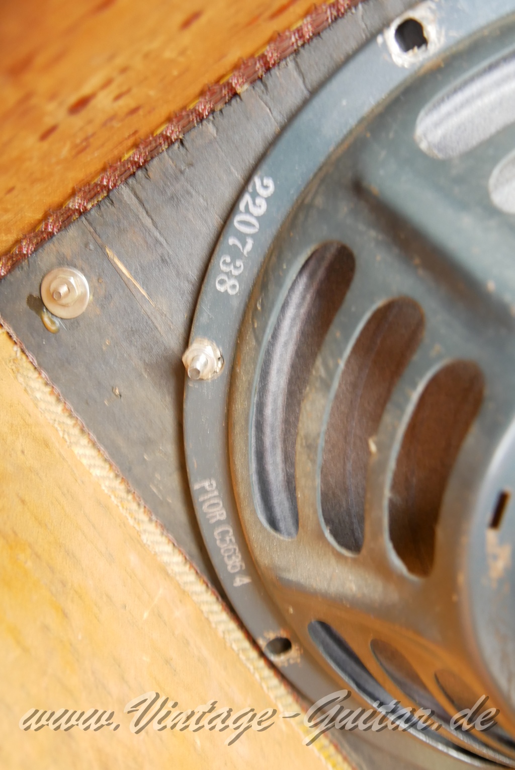 img/vintage/6029/Fender Bassman_5F6A_Tweed_narrow_panel_1960-018.jpg